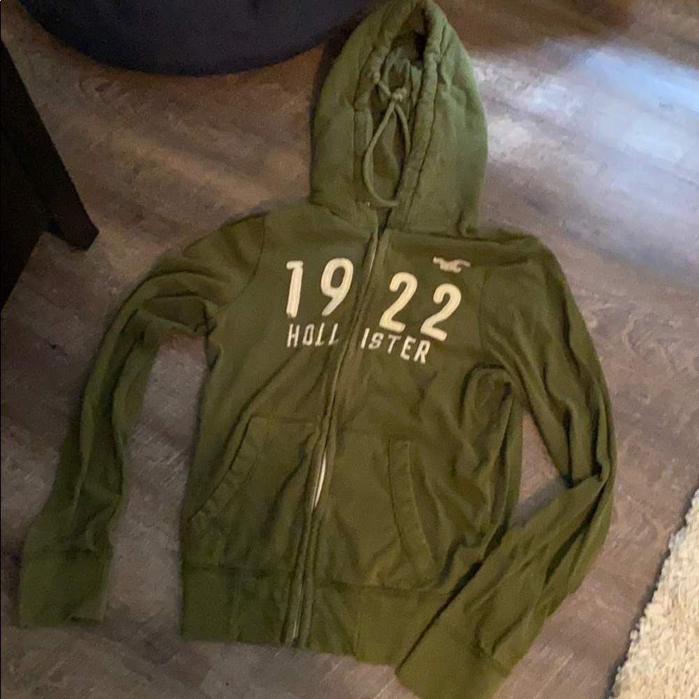 Hollister sweatshirt